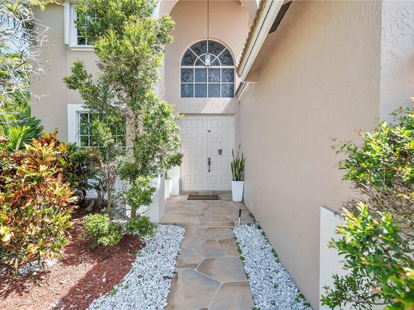 10922 NW 49th Dr, Coral Springs FL 33076