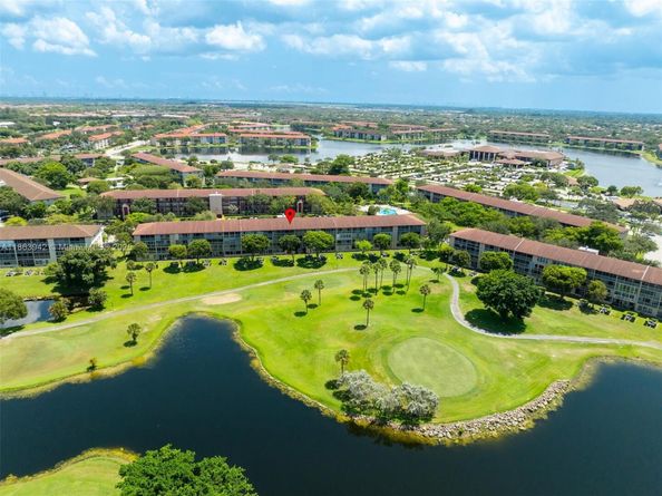 850 SW 133rd Ter 312B, Pembroke Pines FL 33027