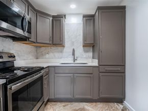 850 SW 133rd Ter 312B, Pembroke Pines FL 33027