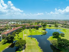 850 SW 133rd Ter 312B, Pembroke Pines FL 33027