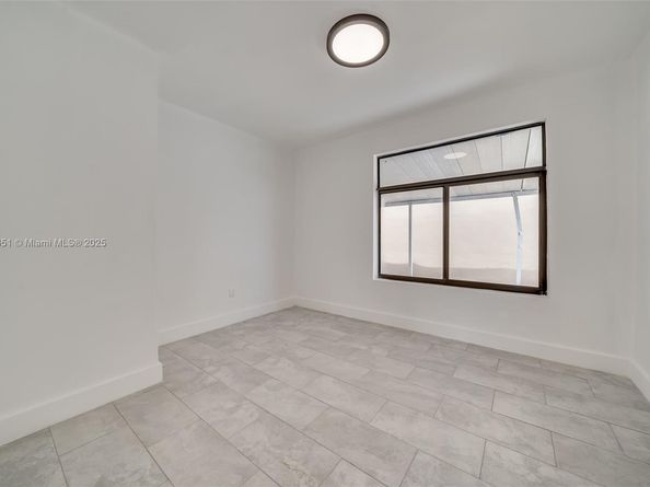 247 NW 54th St, Miami FL 33127