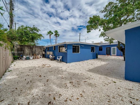 247 NW 54th St, Miami FL 33127