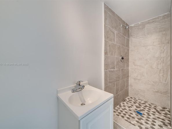 247 NW 54th St, Miami FL 33127