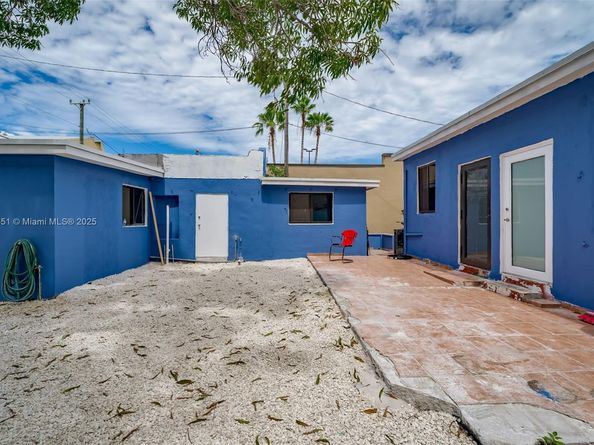 247 NW 54th St, Miami FL 33127