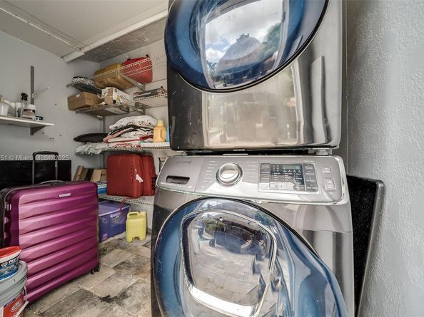 247 NW 54th St, Miami FL 33127