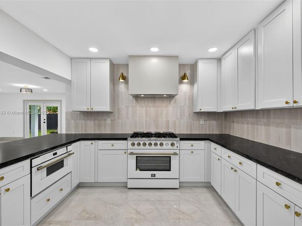 10864 SW 141st Ln, Miami FL 33176