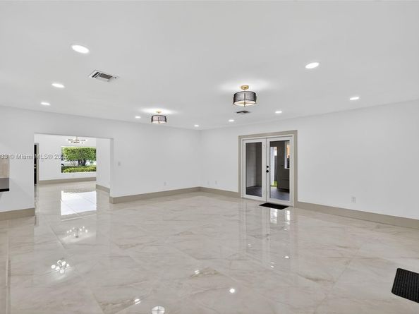 10864 SW 141st Ln, Miami FL 33176