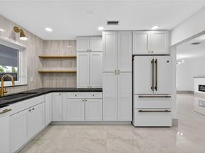 10864 SW 141st Ln, Miami FL 33176
