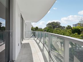 13800 Highland Dr 202, North Miami Beach FL 33181