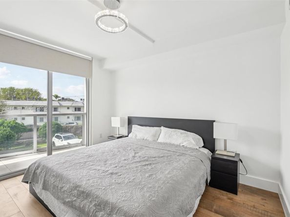 13800 Highland Dr 202, North Miami Beach FL 33181