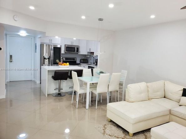 259 S Cypress Rd 526, Pompano Beach FL 33060