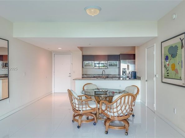 951 Brickell Ave 1206, Miami FL 33131