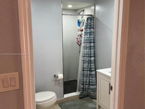 152 SE 37th Ter 152, Homestead FL 33033
