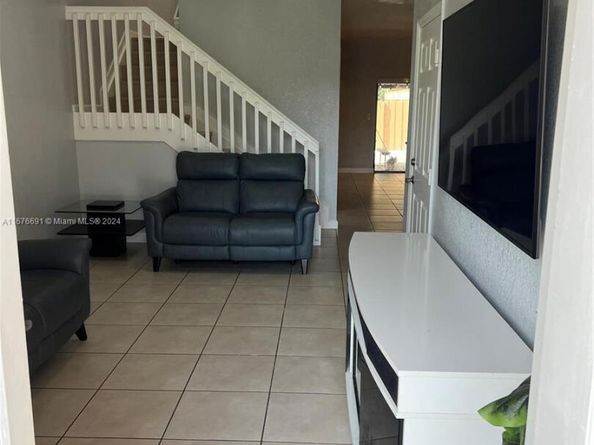 152 SE 37th Ter 152, Homestead FL 33033
