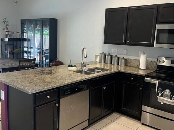152 SE 37th Ter 152, Homestead FL 33033