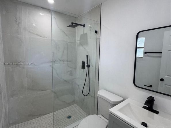2511 Atlantic Ave, Opa-Locka FL 33054