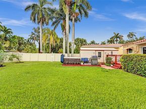 1340 Jackson St, Hollywood FL 33019