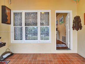 1340 Jackson St, Hollywood FL 33019