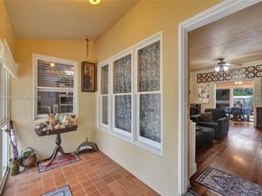 1340 Jackson St, Hollywood FL 33019