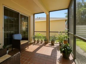 14478 SW 139th Ave Cir W, Miami FL 33186