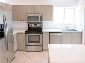 14478 SW 139th Ave Cir W, Miami FL 33186
