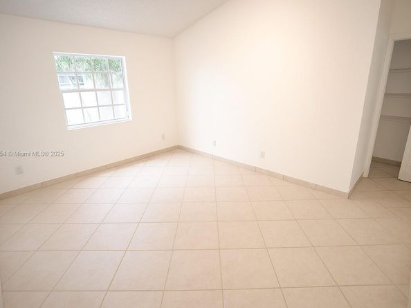 14478 SW 139th Ave Cir W, Miami FL 33186