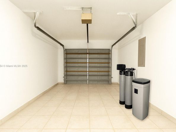 14478 SW 139th Ave Cir W, Miami FL 33186