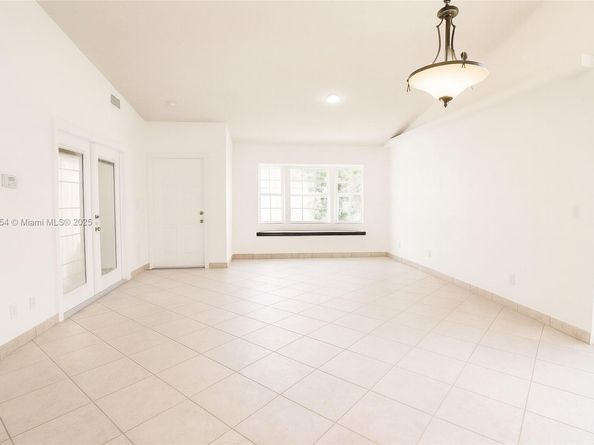 14478 SW 139th Ave Cir W, Miami FL 33186