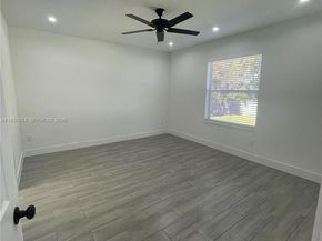 912 W 10th St, Riviera Beach FL 33404