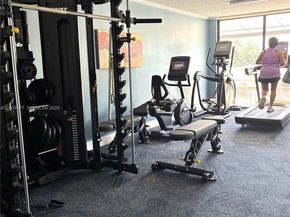 2500 NE 135th St C1011, North Miami FL 33181