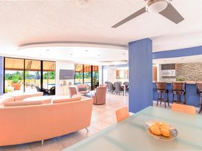 2500 NE 135th St C1011, North Miami FL 33181
