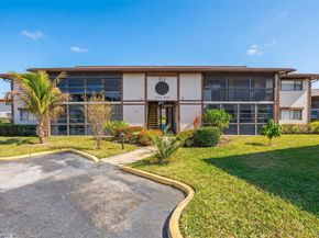 9748 S Belfort Cir 201, Tamarac FL 33321