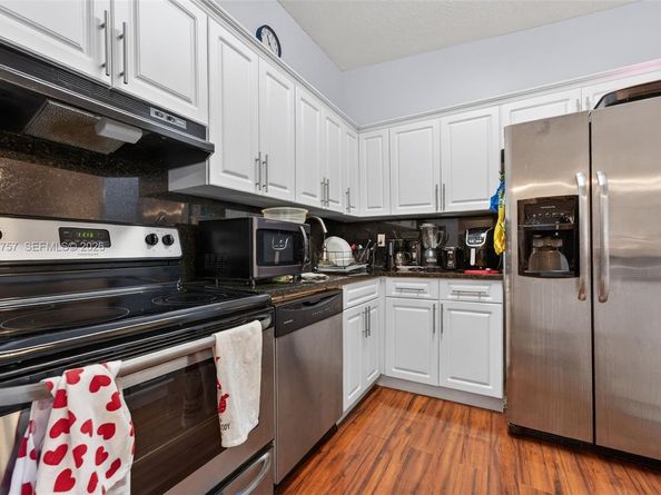 9748 S Belfort Cir 201, Tamarac FL 33321