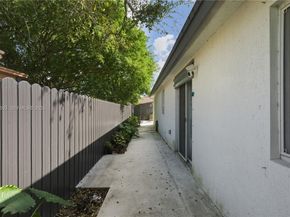 6723 NW 6th Ave, Miami FL 33150