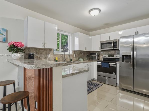 6723 NW 6th Ave, Miami FL 33150