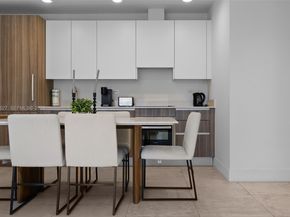 239 SW 9th St 2304, Miami FL 33130