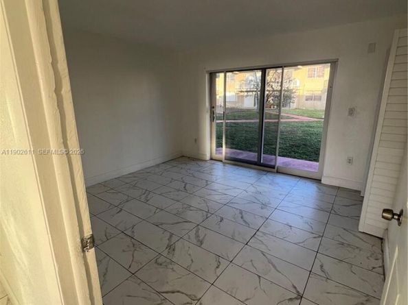 301 NW 177th St 136, Miami Gardens FL 33169