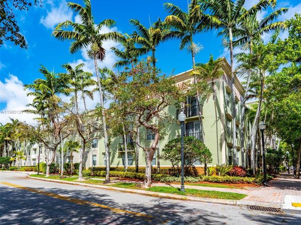 1900 Van Buren St 112B, Hollywood FL 33020