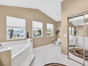 10376 SW 18th St, Davie FL 33324