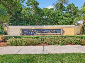 10376 SW 18th St, Davie FL 33324