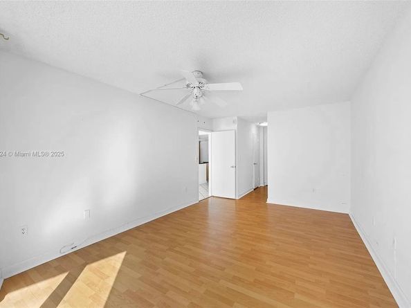 1228 West Ave 1415, Miami Beach FL 33139