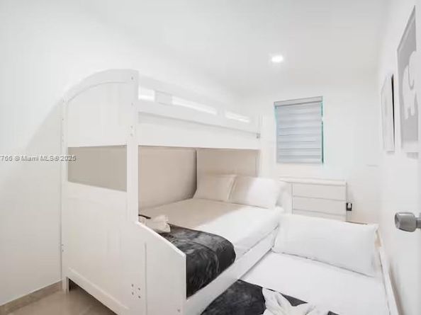 17650 NE 19th Ave, North Miami Beach FL 33162