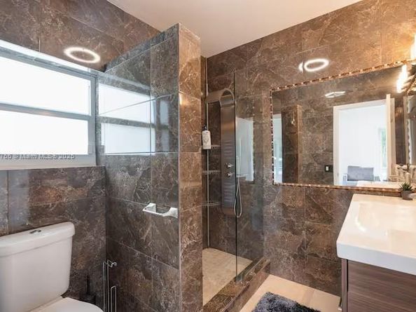 17650 NE 19th Ave, North Miami Beach FL 33162