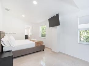 17650 NE 19th Ave, North Miami Beach FL 33162