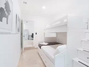 17650 NE 19th Ave, North Miami Beach FL 33162