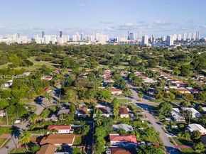 17650 NE 19th Ave, North Miami Beach FL 33162