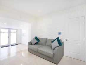 17650 NE 19th Ave, North Miami Beach FL 33162