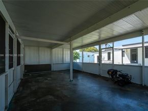 220 NW 144th St, Miami FL 33168