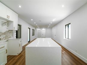 220 NW 144th St, Miami FL 33168