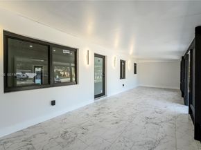 220 NW 144th St, Miami FL 33168